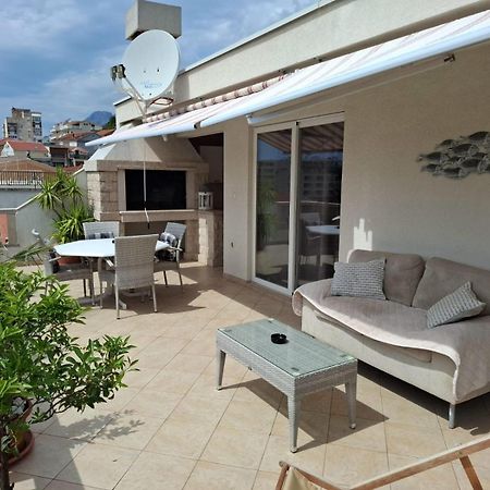 Happy Basset Terrace Appartement Makarska Buitenkant foto