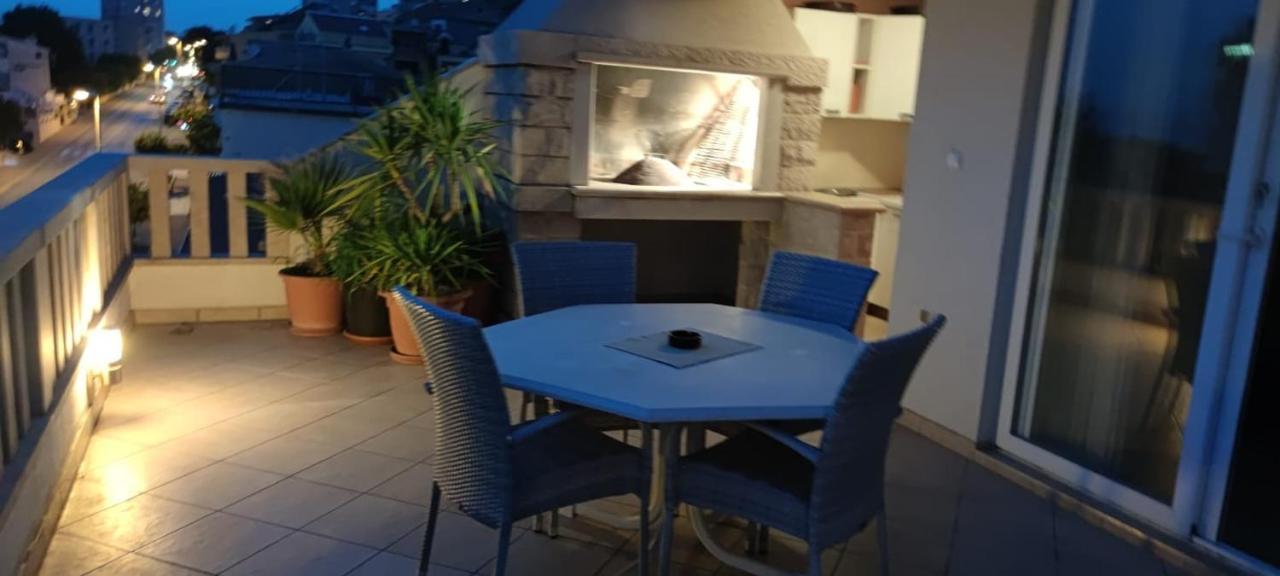 Happy Basset Terrace Appartement Makarska Buitenkant foto