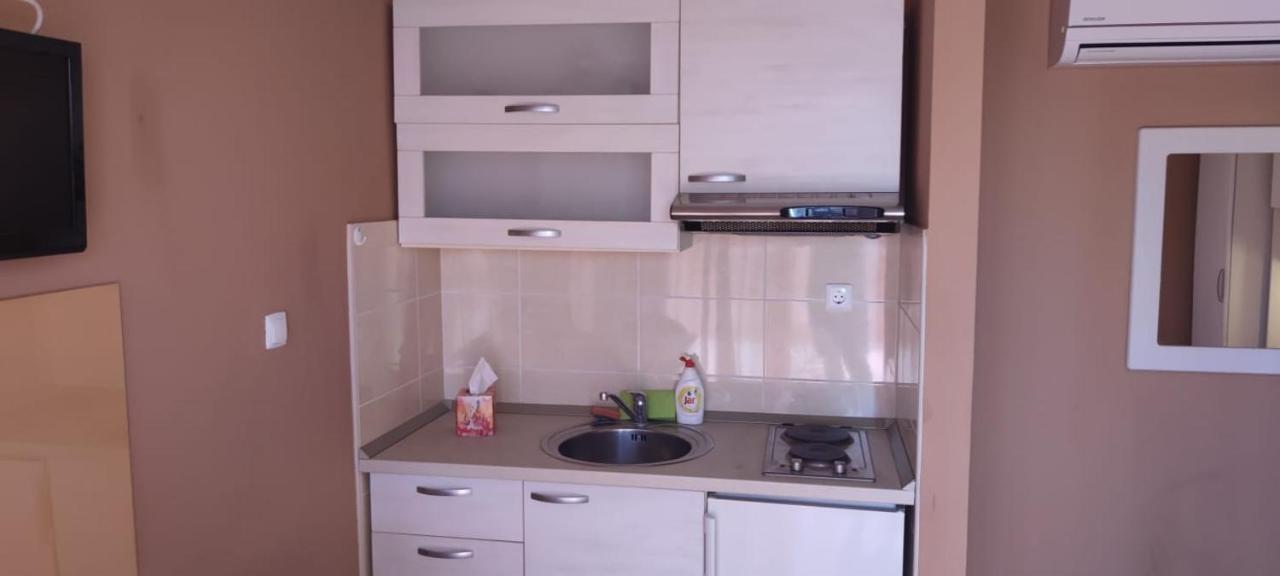 Happy Basset Terrace Appartement Makarska Buitenkant foto