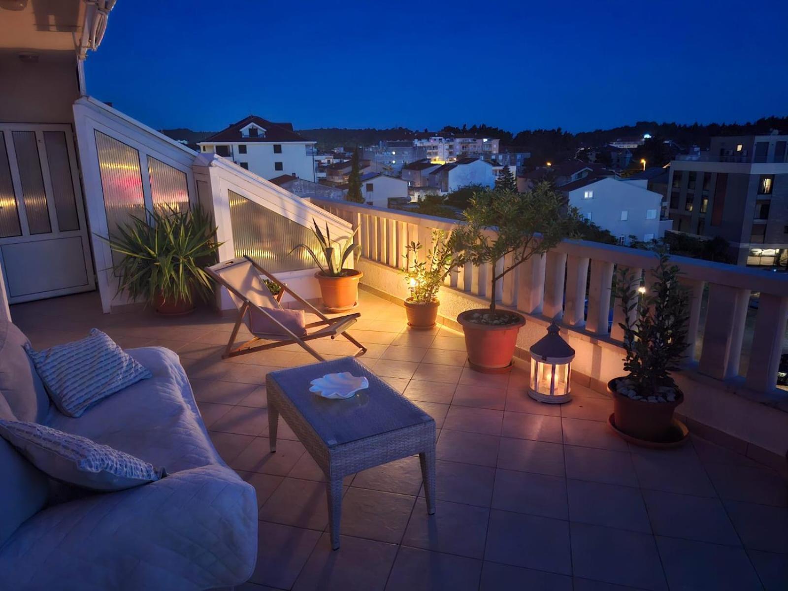 Happy Basset Terrace Appartement Makarska Buitenkant foto